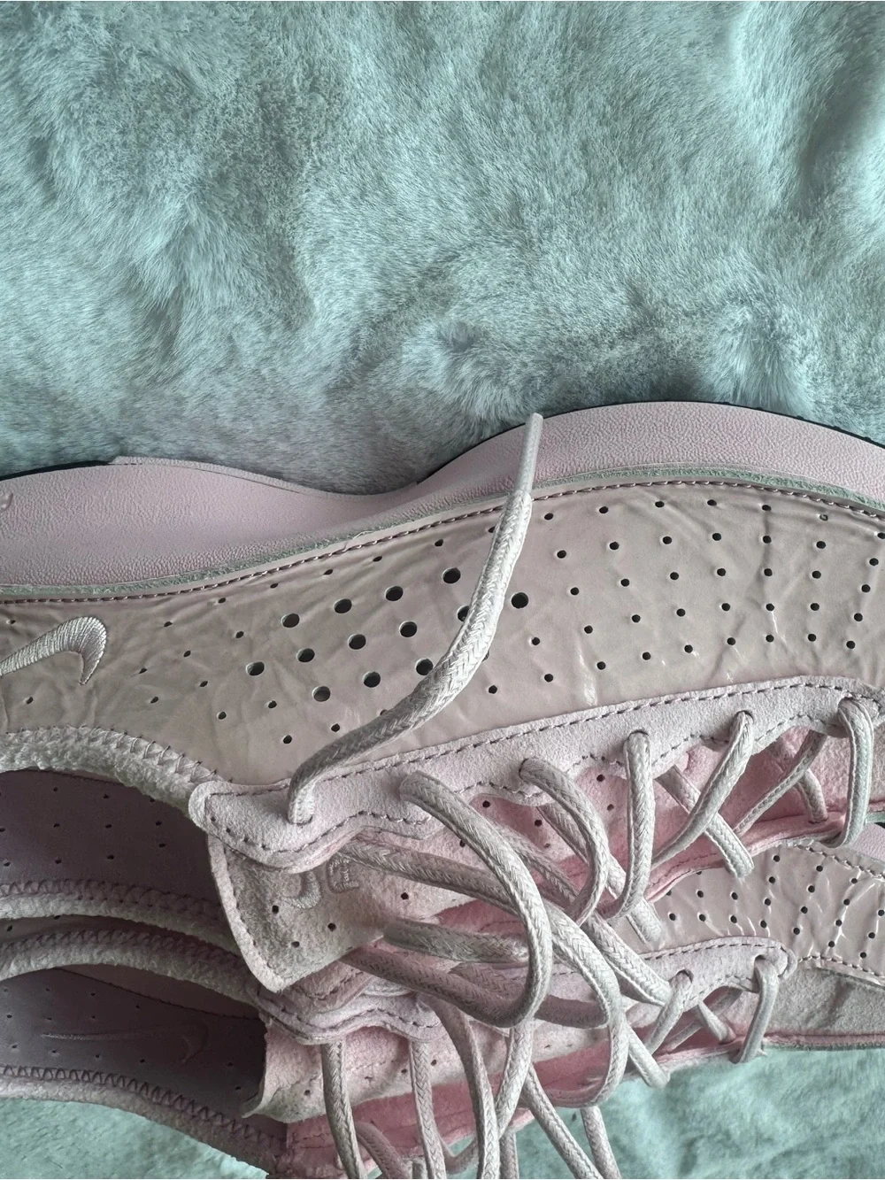 Nike Women's Light Pink Suede Lace-Up Sneakers never worn